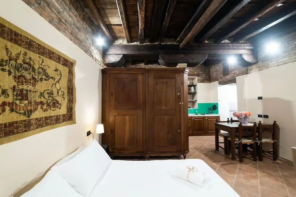 Apartment Charming Open-Space Do Torri Venice Italy