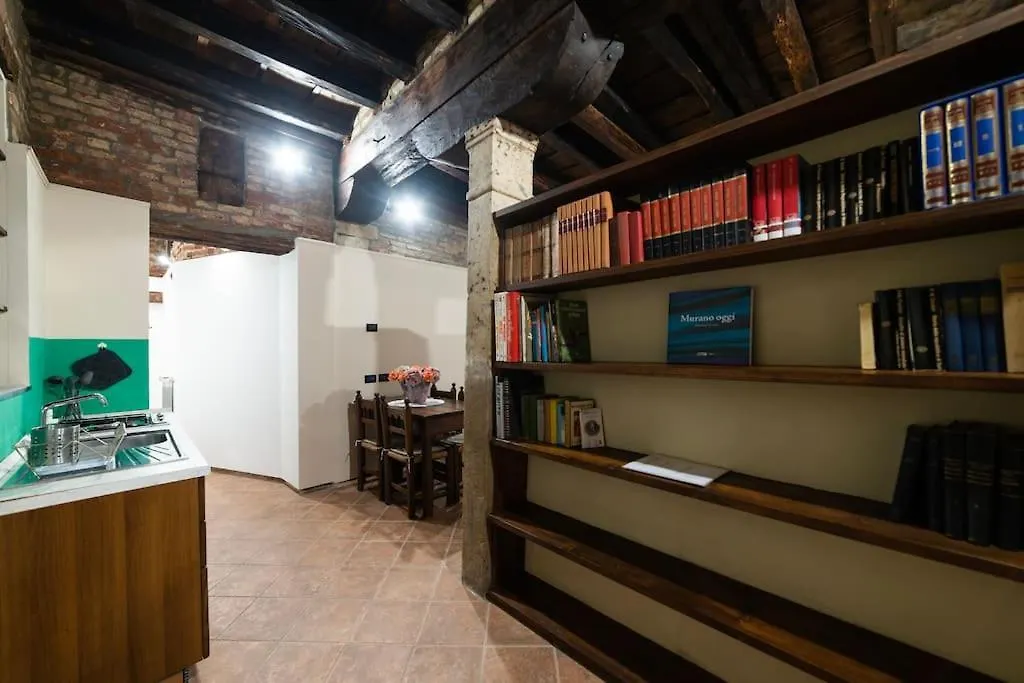 Apartment Charming Open-Space Do Torri Venice
